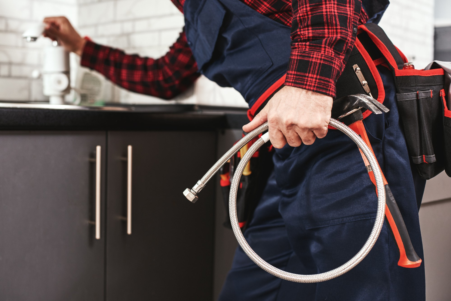 Find expert plumbers near you with these essential tips and tricks - Proficient Plumbing Solution